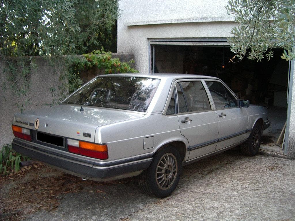 Audi 200 photo 6