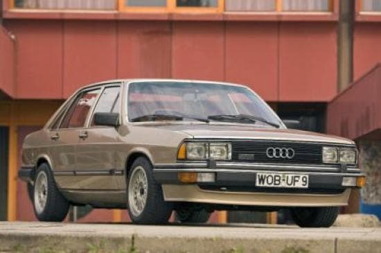 Audi 200 photo 13